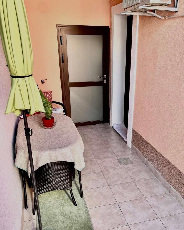 Sweet Studio Apartment Living In Fiume Kültér fotó